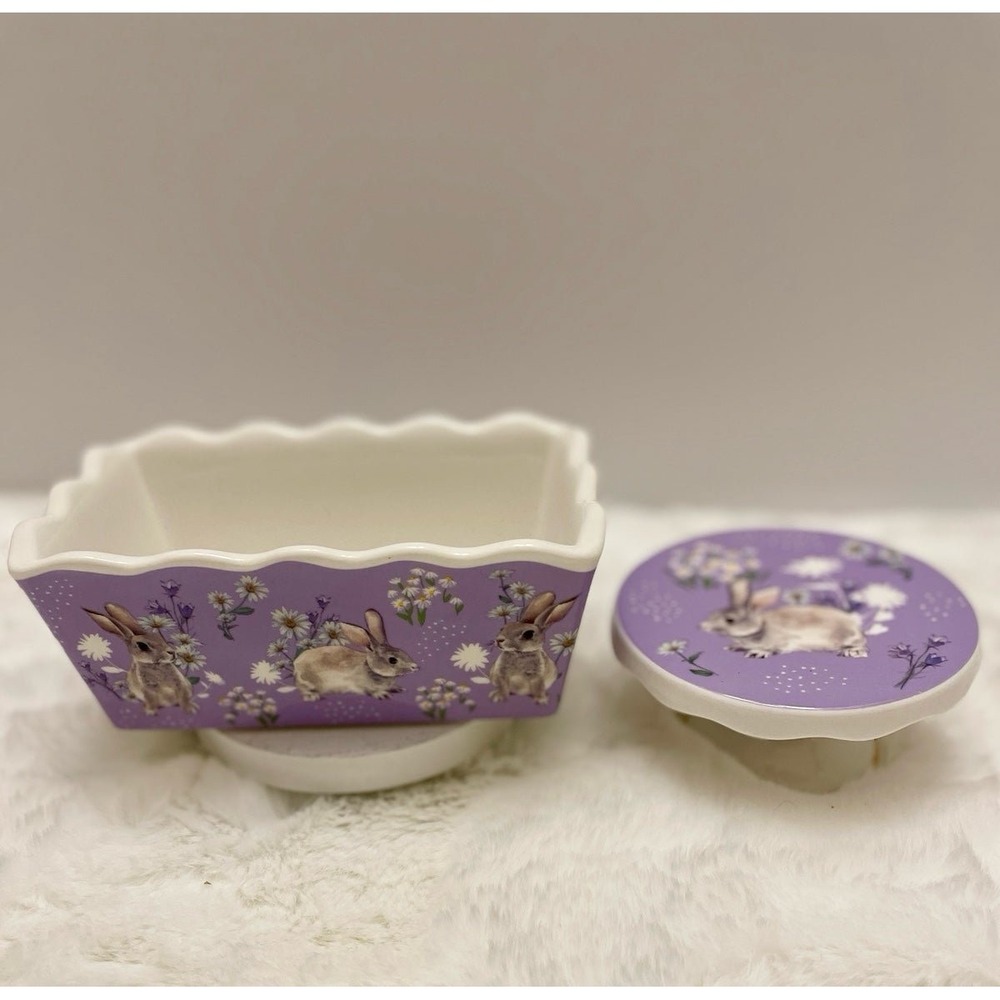 Beautiful 2 piece Easter Set Mini Cupcake Stand Riser Loaf Dish Purple Easter‎